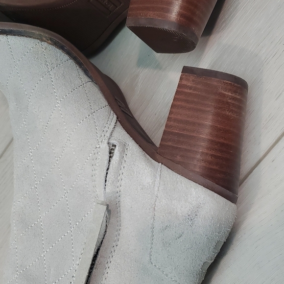 Toms Women Ankle Suede Block Heels Peep Toe Shoes boots sz 7 - Picture 8 of 15